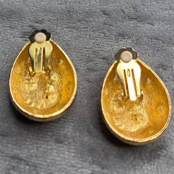 Christian Dior style Gold-Tone Textured Crystal Dome Clip-On Earrings - Picture 2 of 3